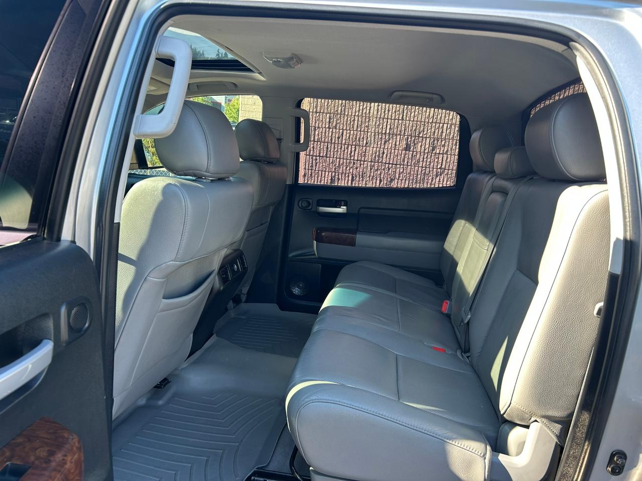 Toyota Tundra  2011