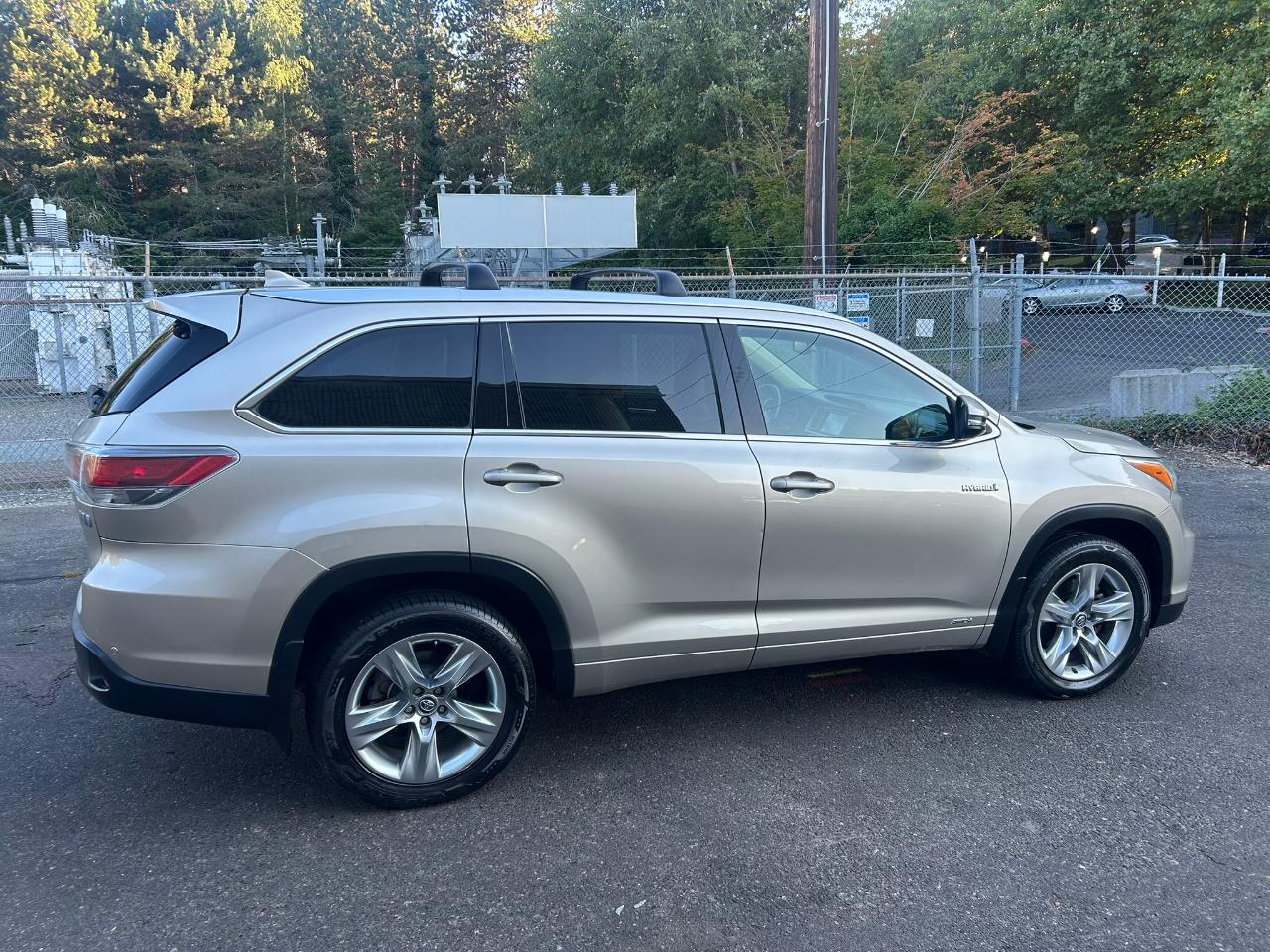 Toyota Highlander Hybrid Limited AWD 2016