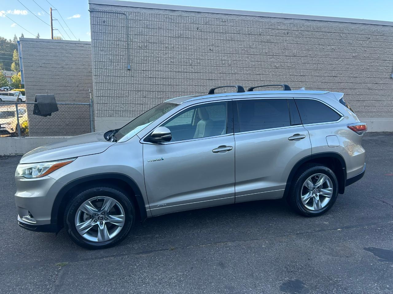 Toyota Highlander Hybrid Limited AWD 2016