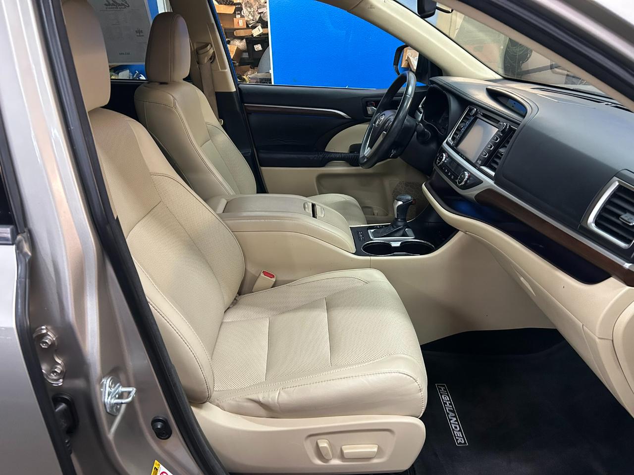 Toyota Highlander Hybrid Limited AWD 2016