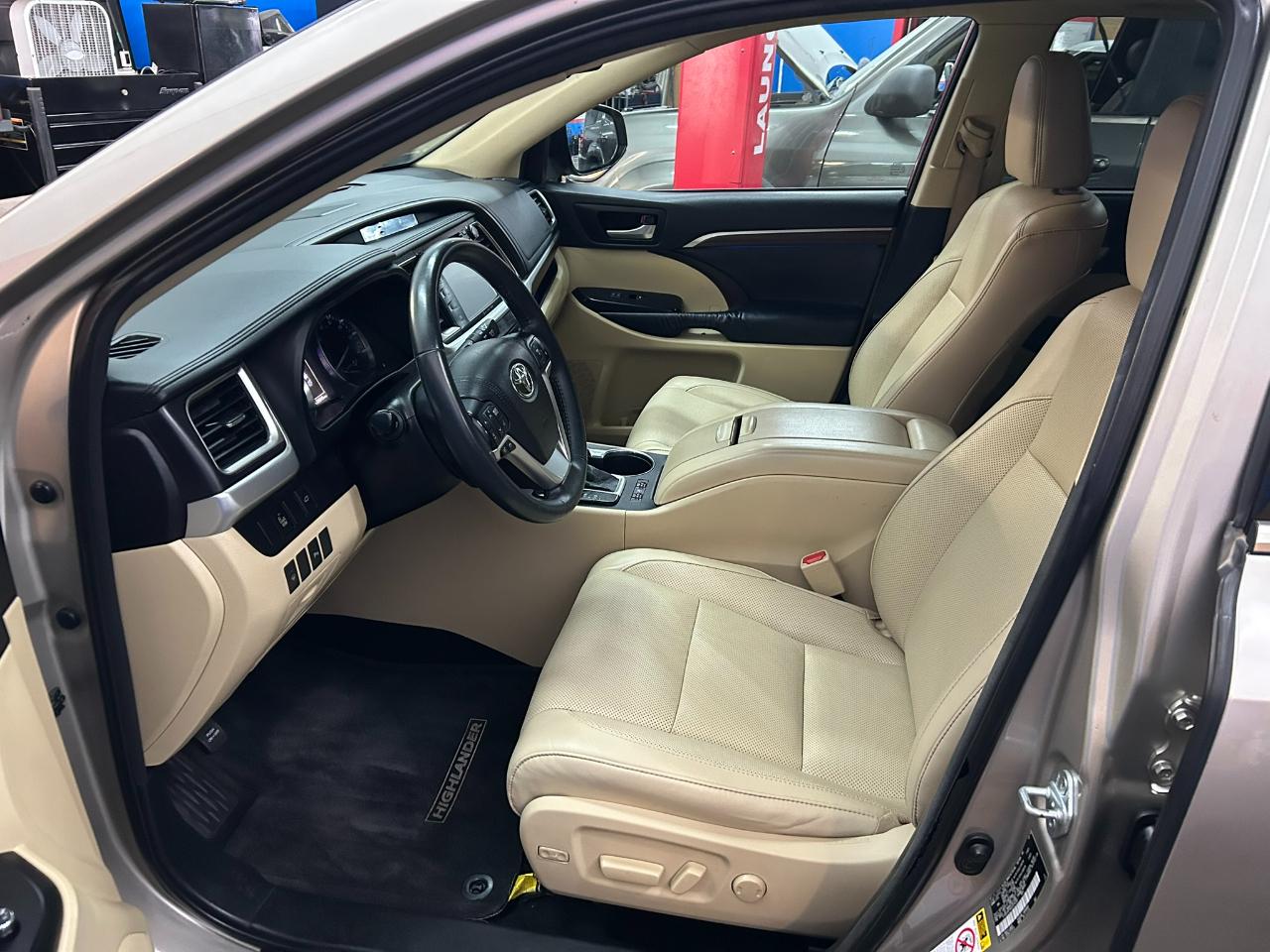 Toyota Highlander Hybrid Limited AWD 2016