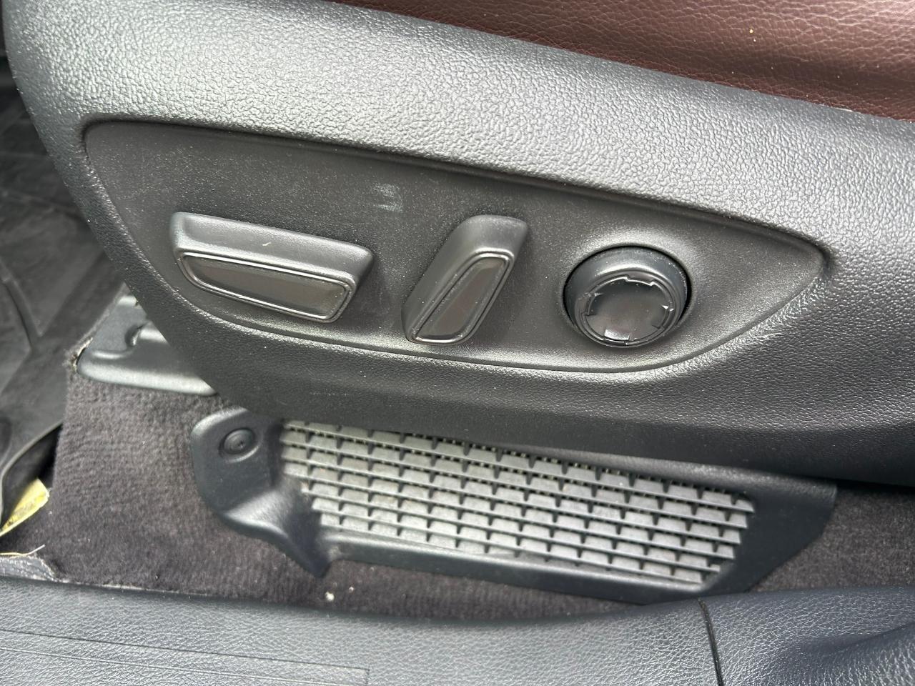 Toyota Sienna Platinum 7-Passenger AWD 2023