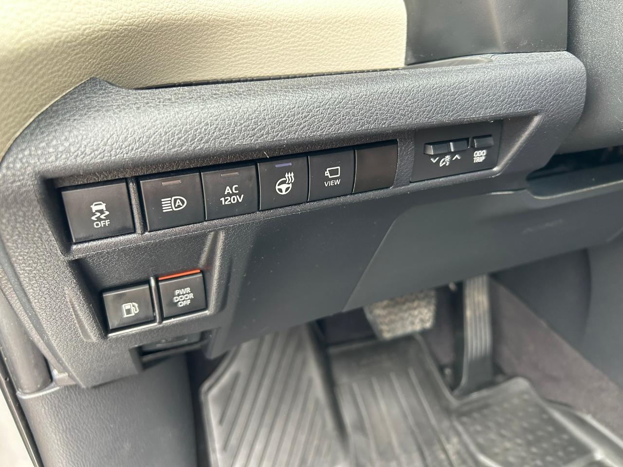 Toyota Sienna Platinum 7-Passenger AWD 2023