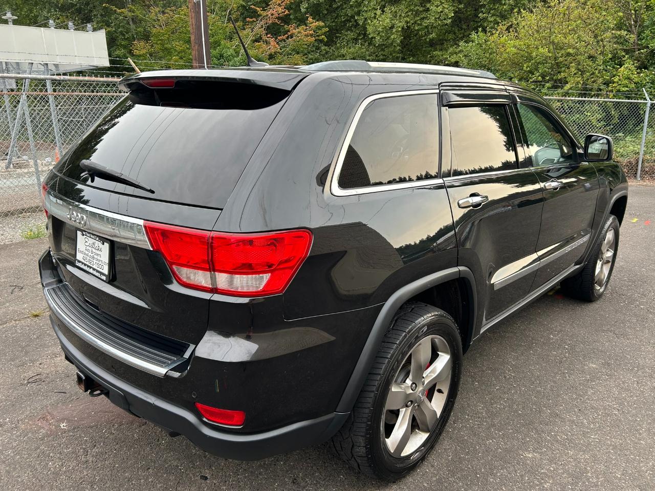 Jeep Grand Cherokee Overland 4WD 2011