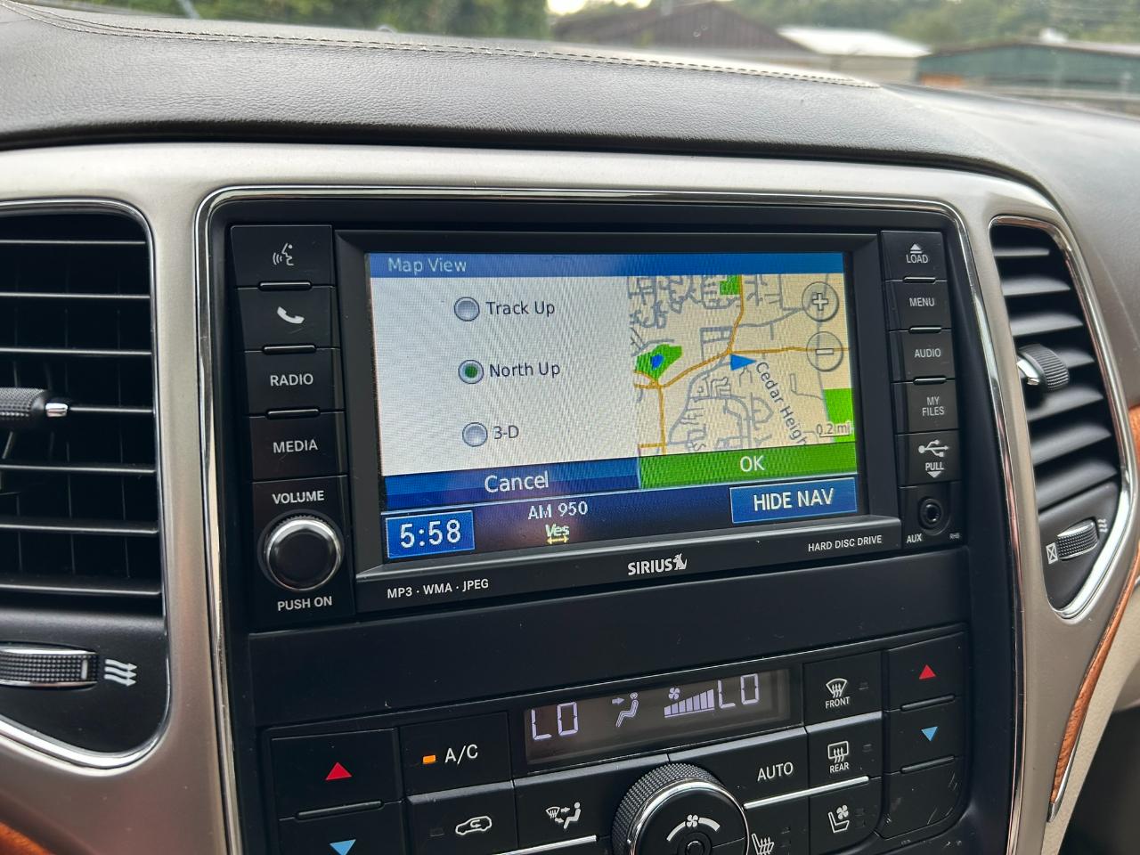 Jeep Grand Cherokee Overland 4WD 2011