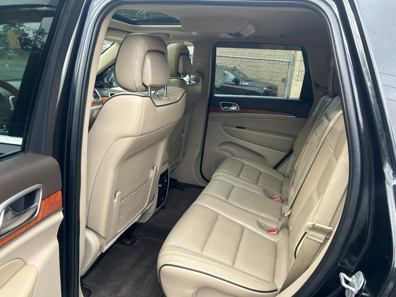 Jeep Grand Cherokee Overland 4WD 2011