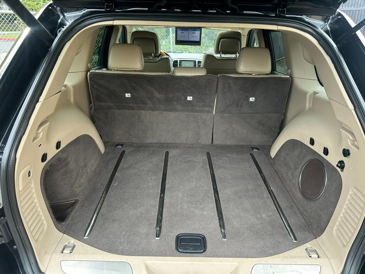 Jeep Grand Cherokee Overland 4WD 2011