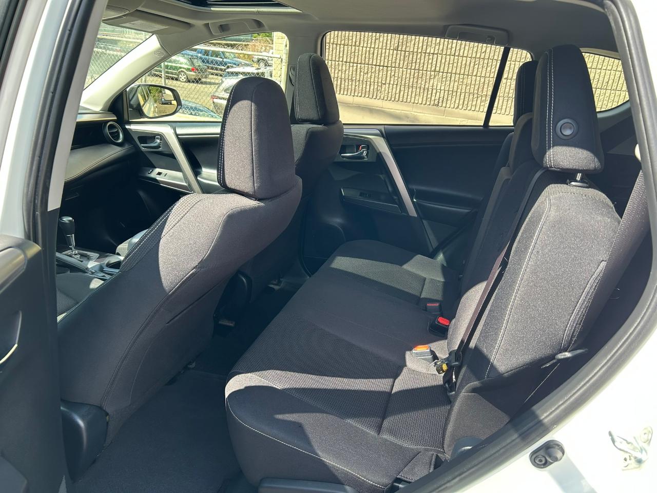 Toyota RAV4 XLE FWD 2018