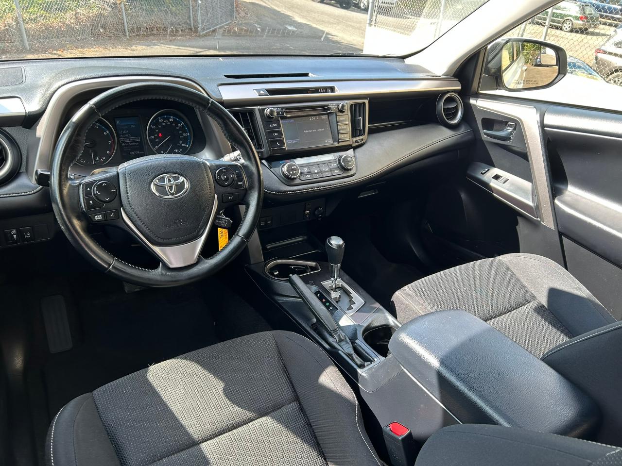 Toyota RAV4 XLE FWD 2018