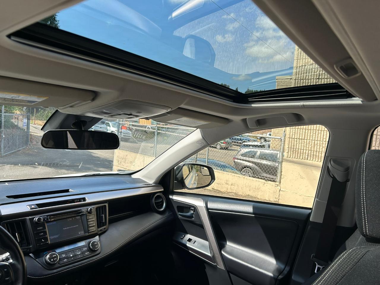 Toyota RAV4 XLE FWD 2018