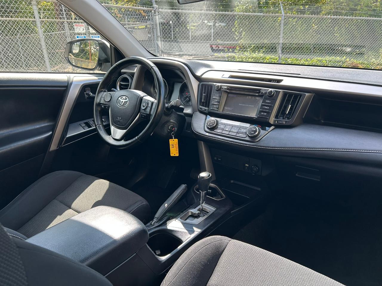 Toyota RAV4 XLE FWD 2018