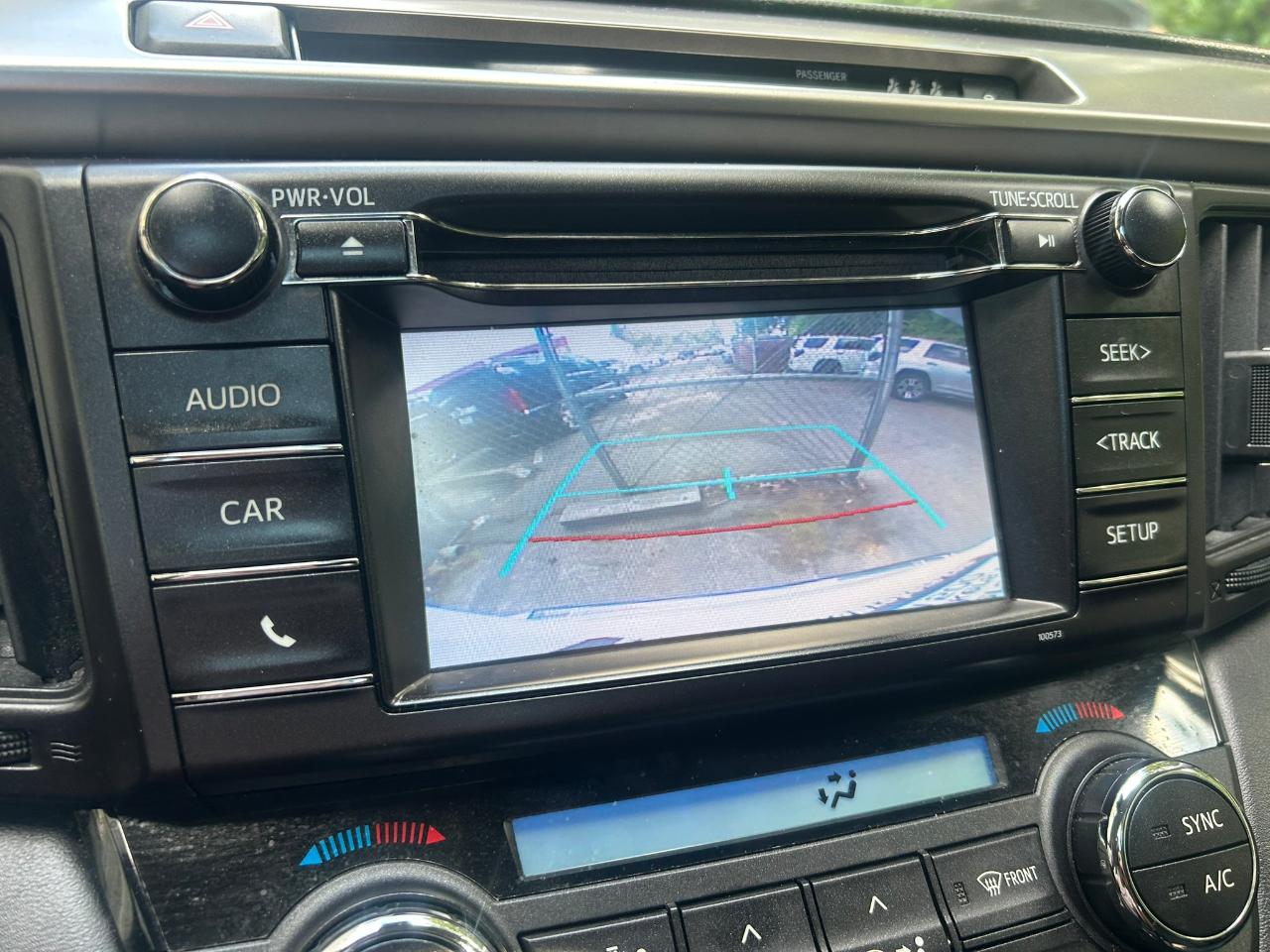 Toyota RAV4 XLE FWD 2018