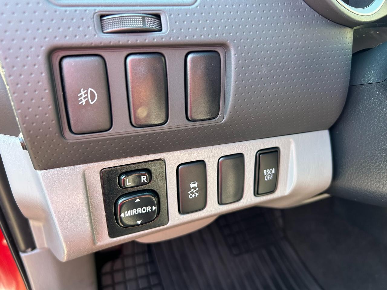 Toyota Tacoma  2014