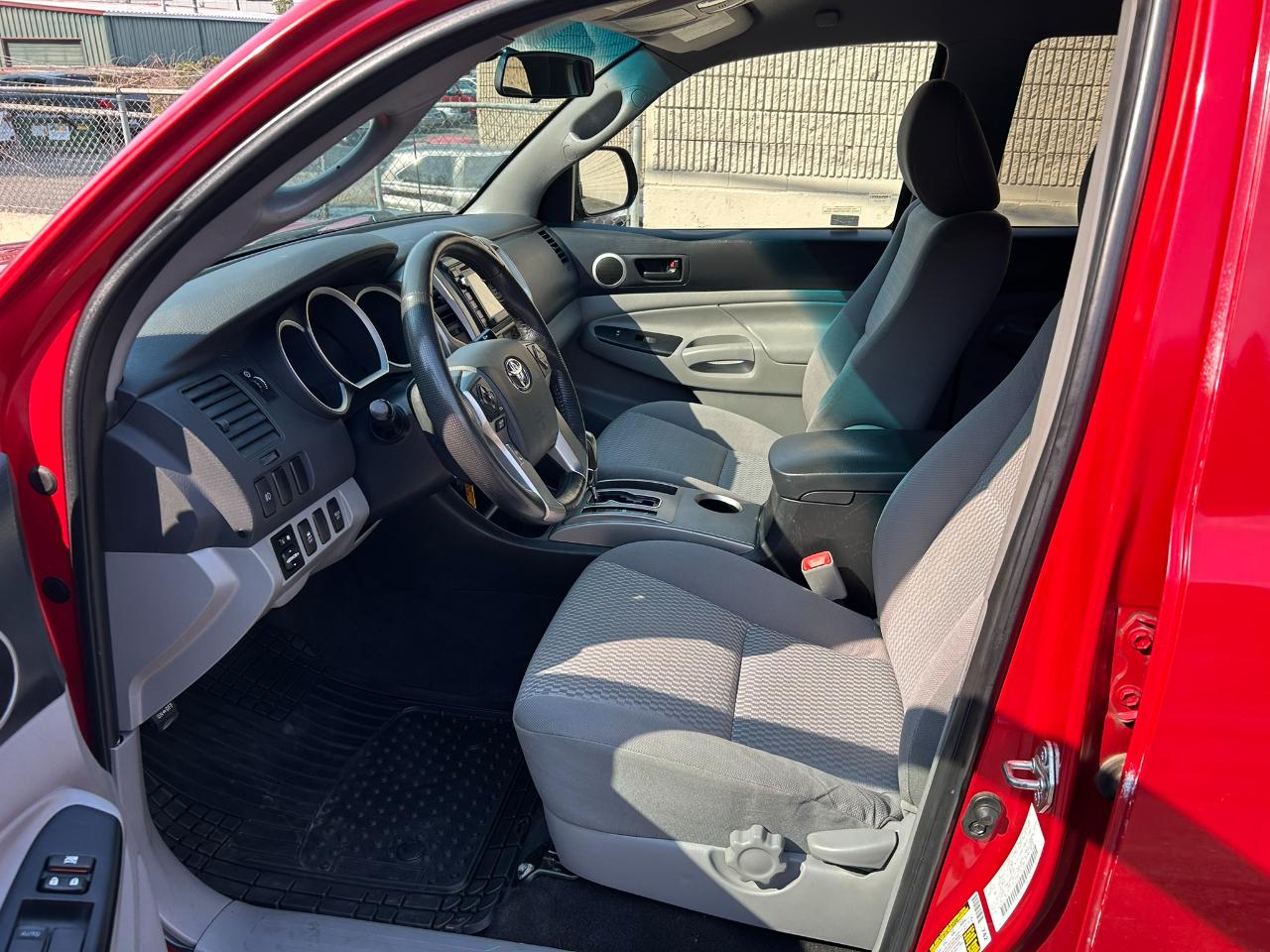 Toyota Tacoma  2014