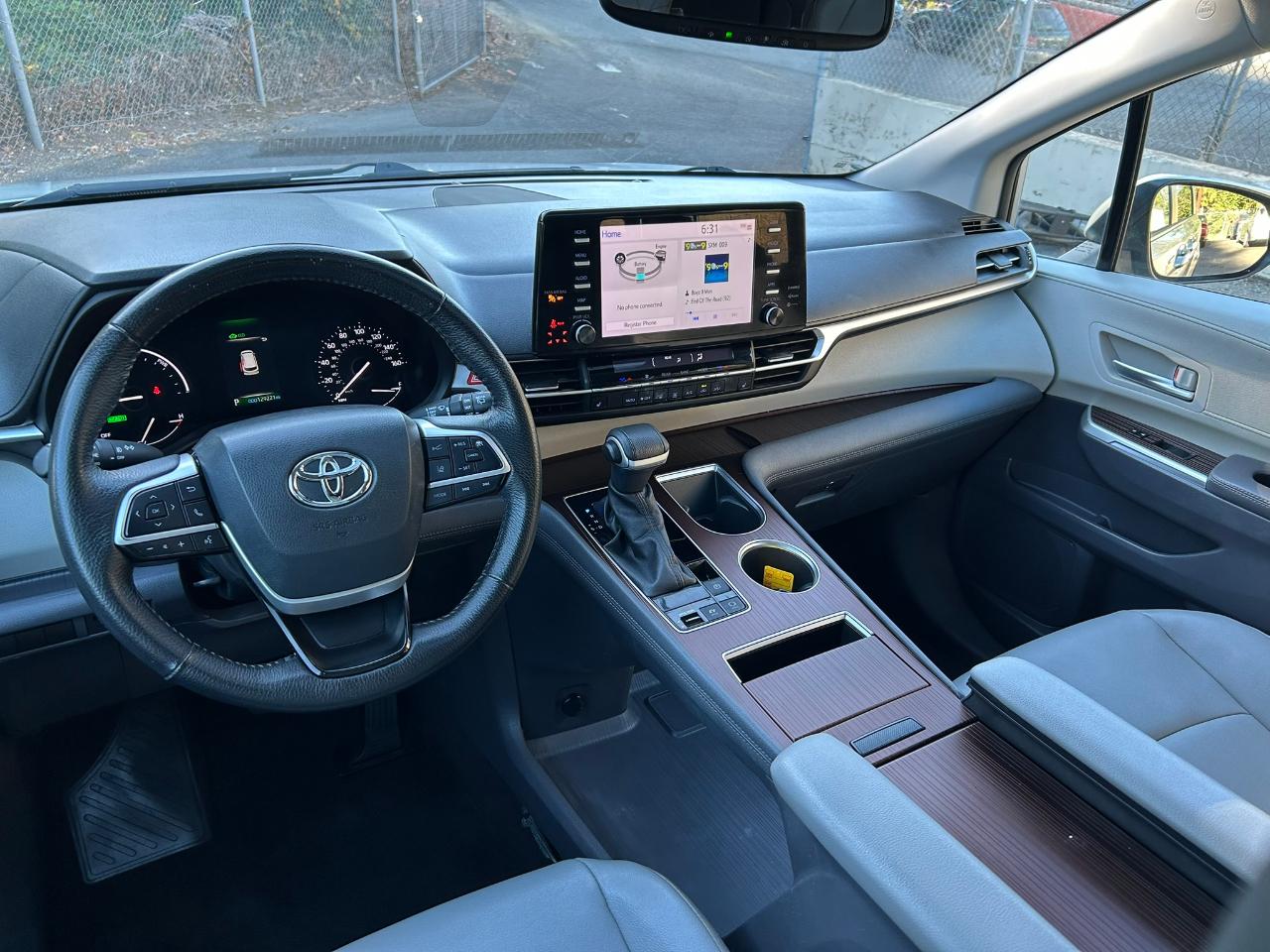 Toyota Sienna XLE 7-Passenger AWD 2023