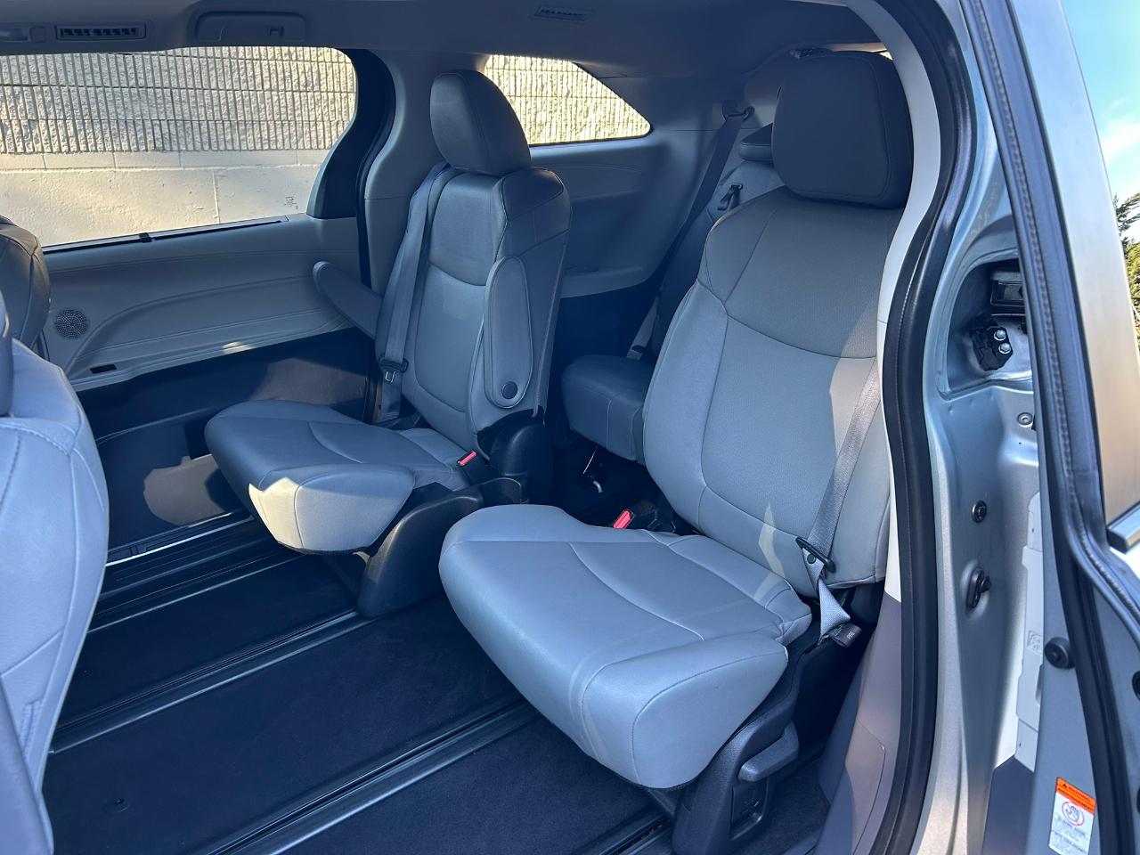 Toyota Sienna XLE 7-Passenger AWD 2023