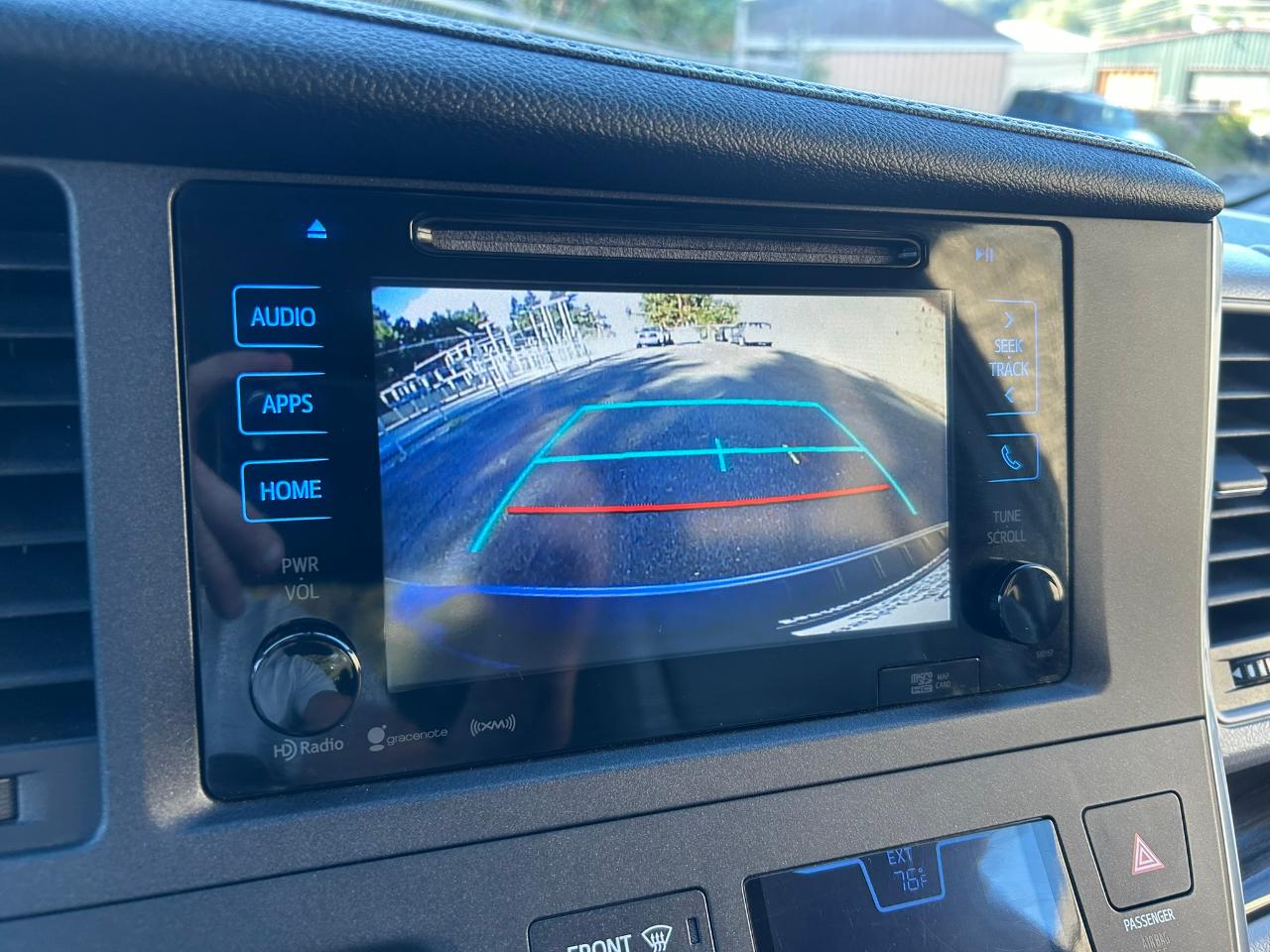 Toyota Sienna XLE AWD 7-Passenger V6 2016