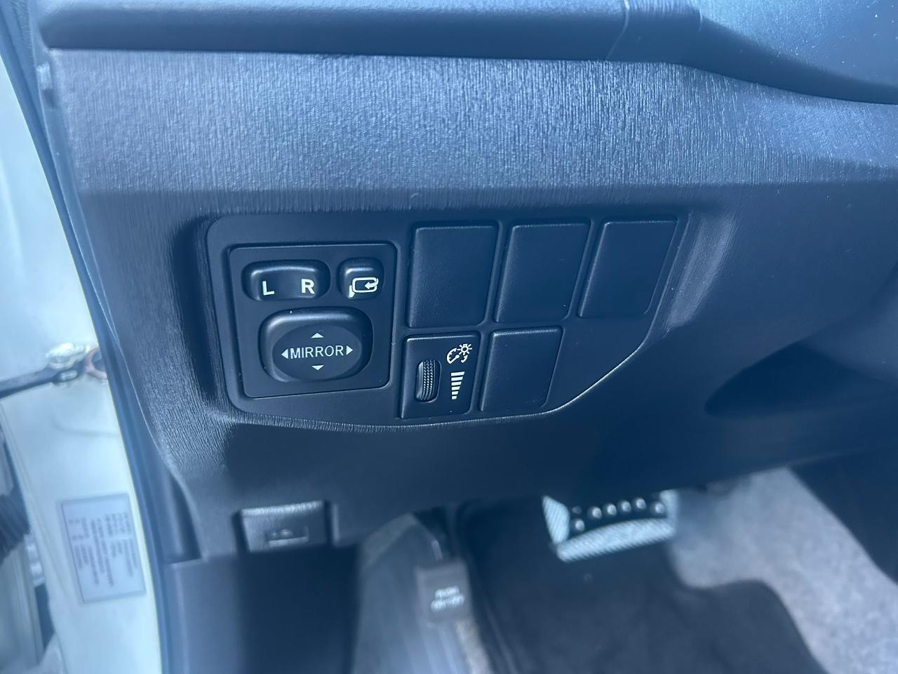 Toyota Prius Four 2015