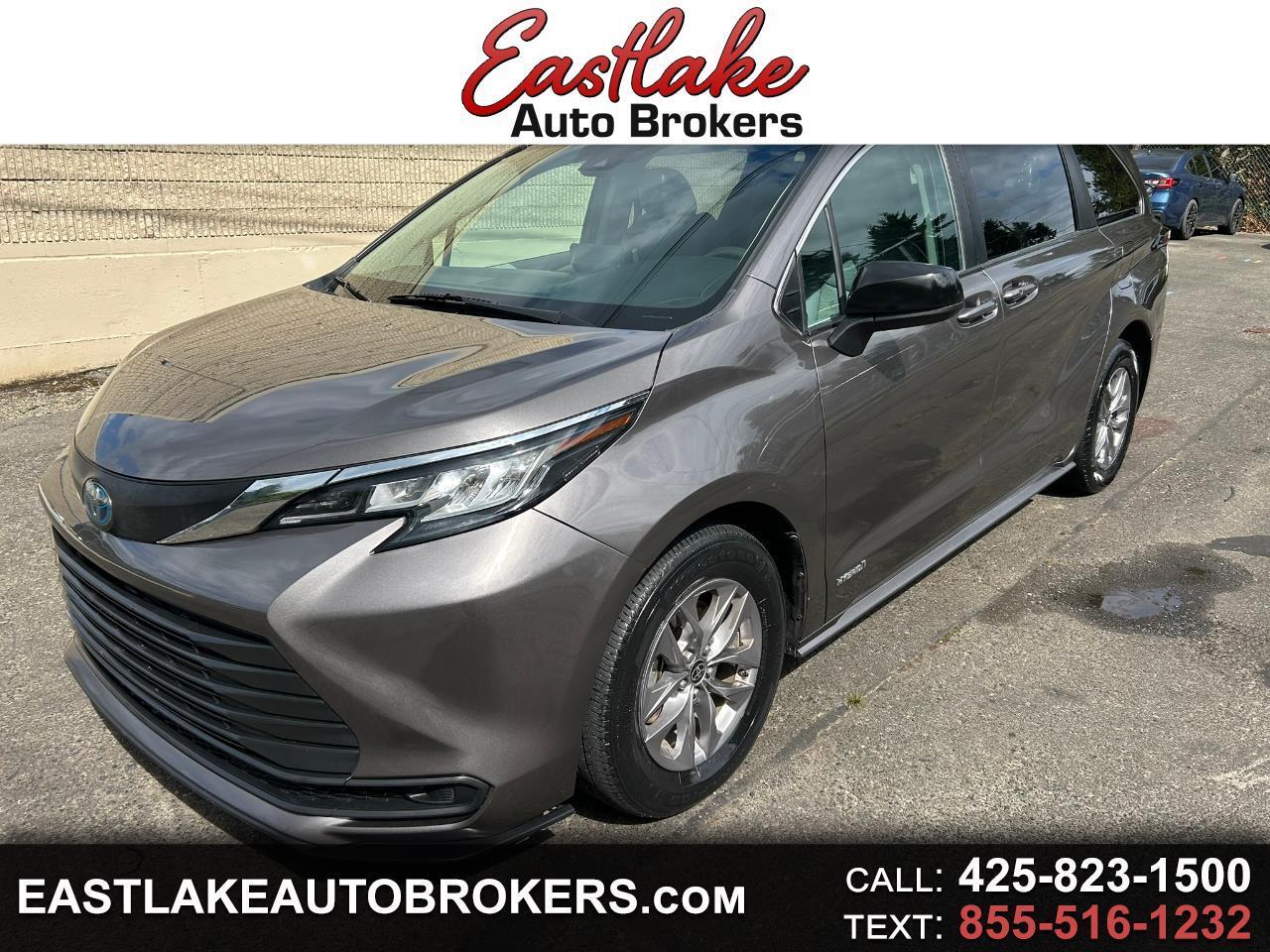 Toyota Sienna LE 8-Passenger AWD 2021
