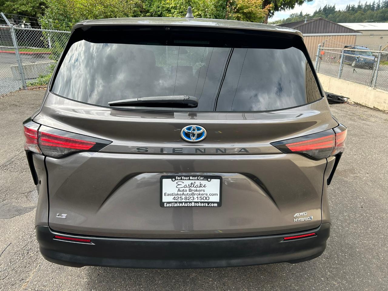 Toyota Sienna LE 8-Passenger AWD 2021