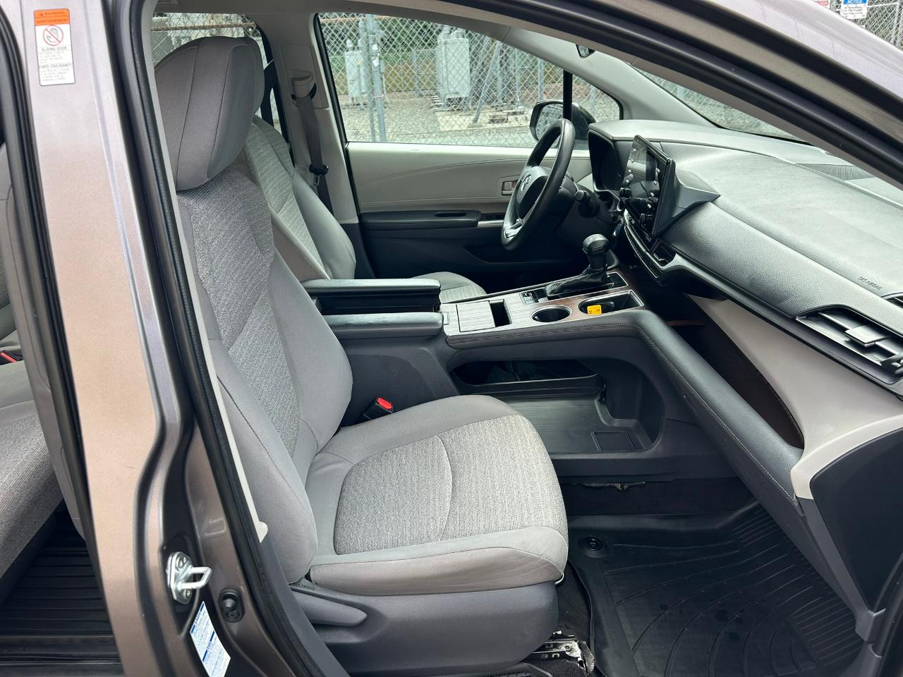 Toyota Sienna LE 8-Passenger AWD 2021