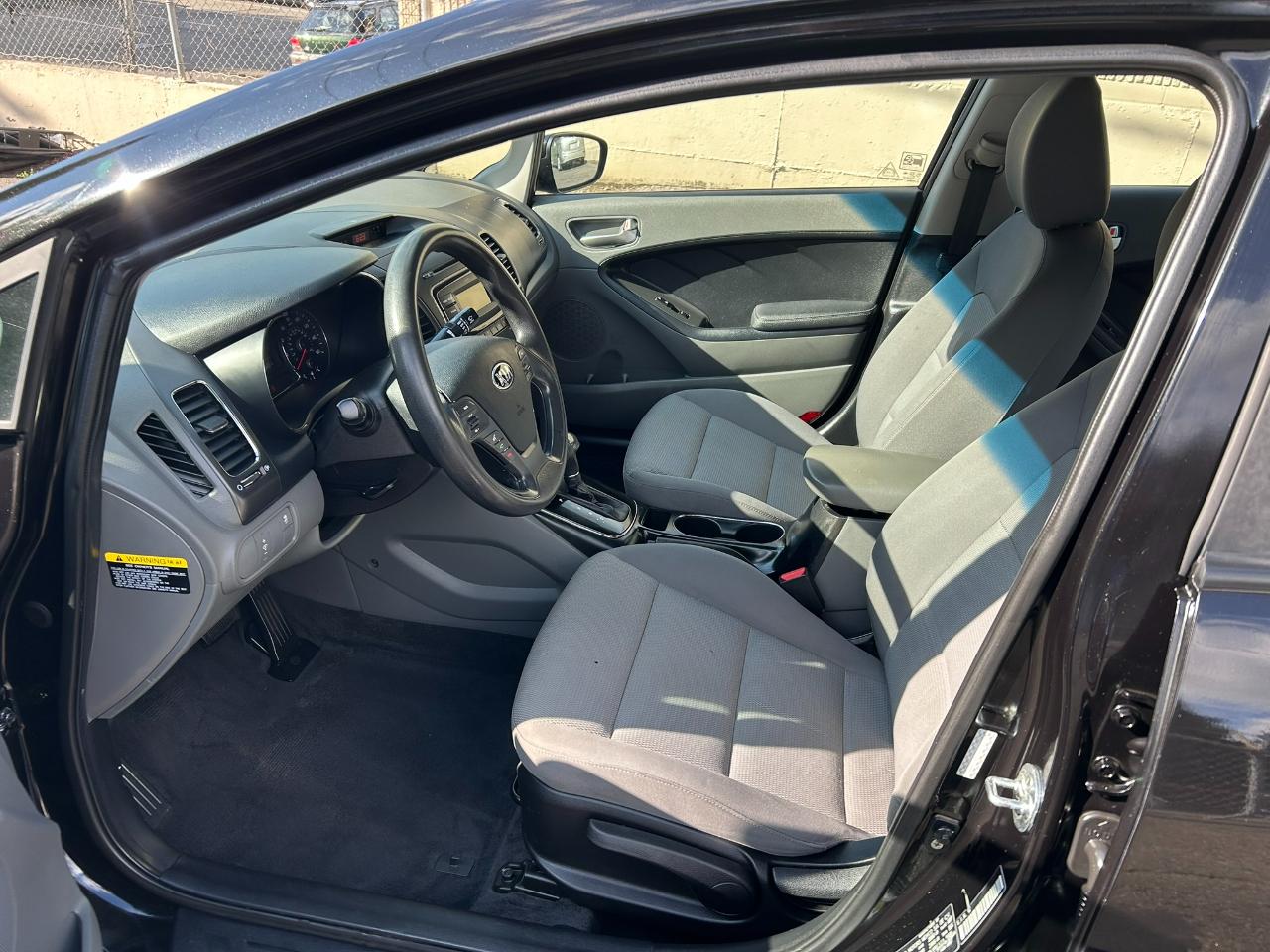 Kia Forte LX 6A 2017