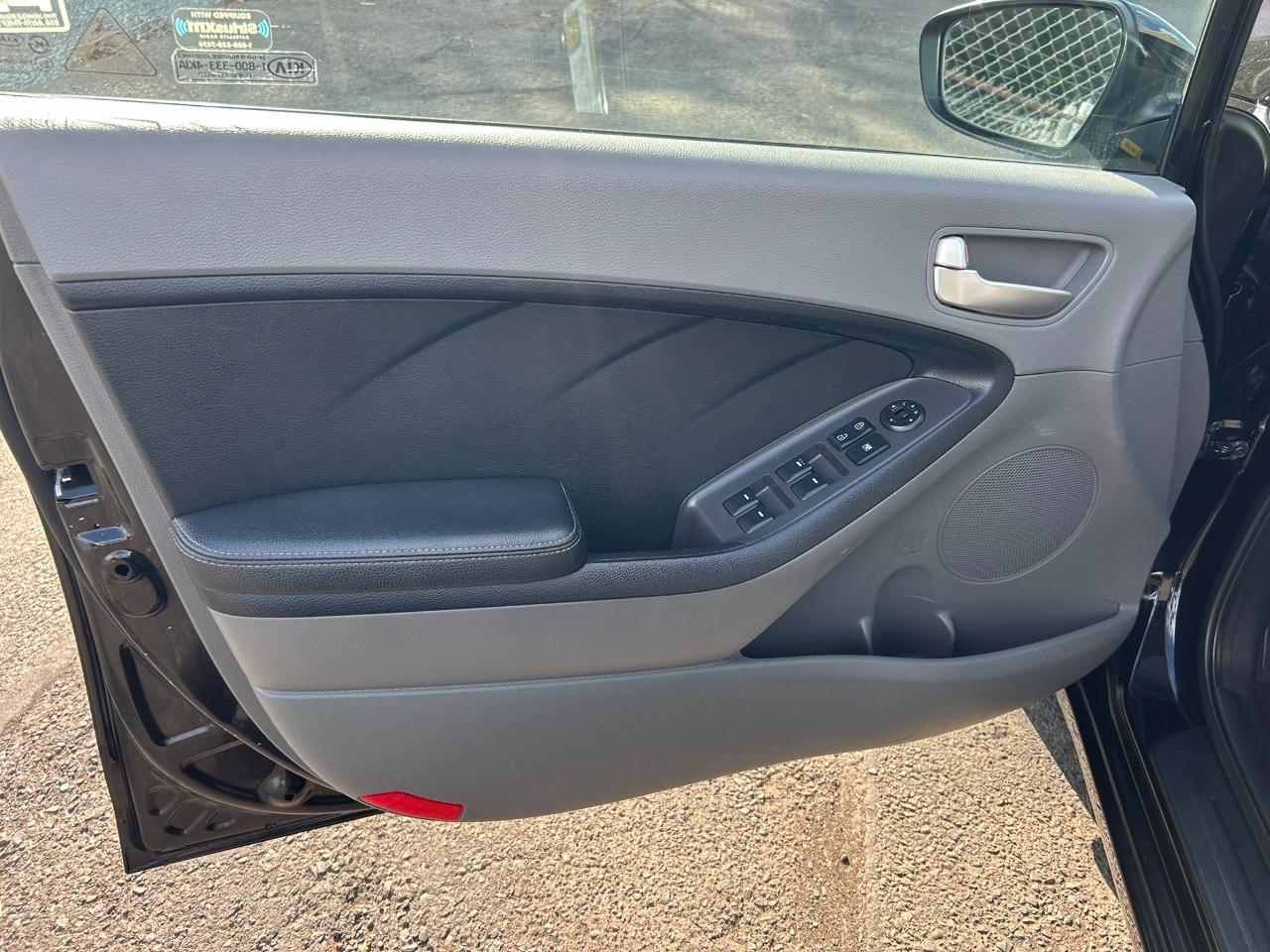 Kia Forte LX 6A 2017