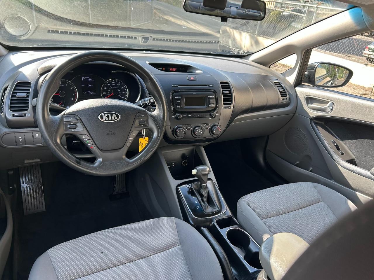 Kia Forte LX 6A 2017