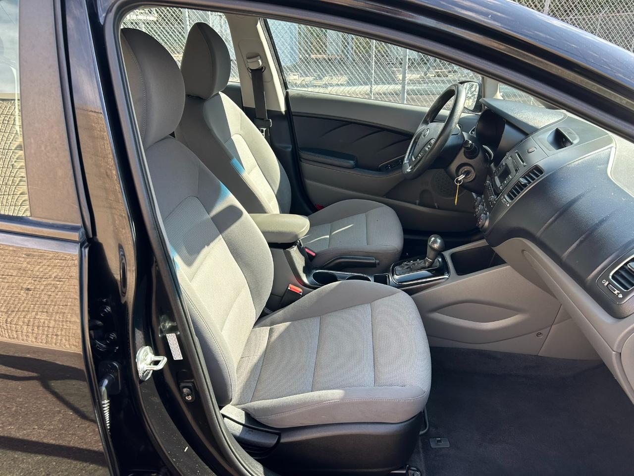 Kia Forte LX 6A 2017