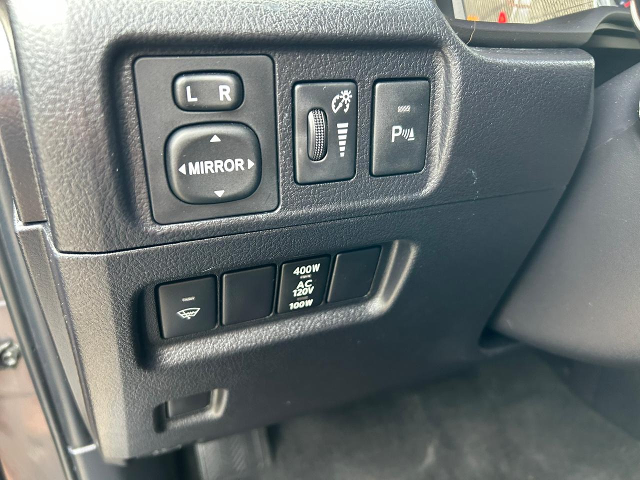 Toyota 4Runner Limited 4WD V6 2017