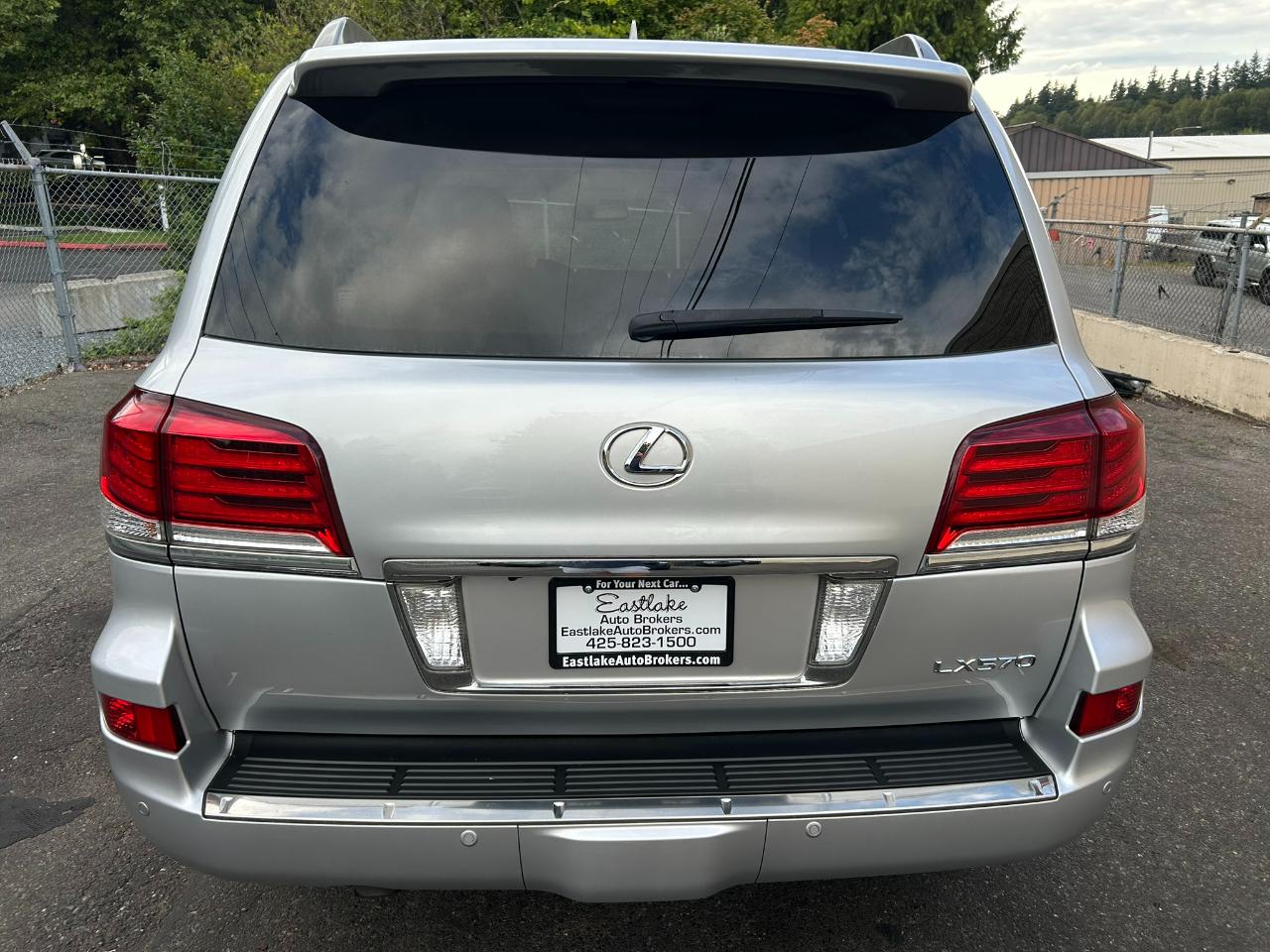 Lexus LX 570 Sport Utility 2013