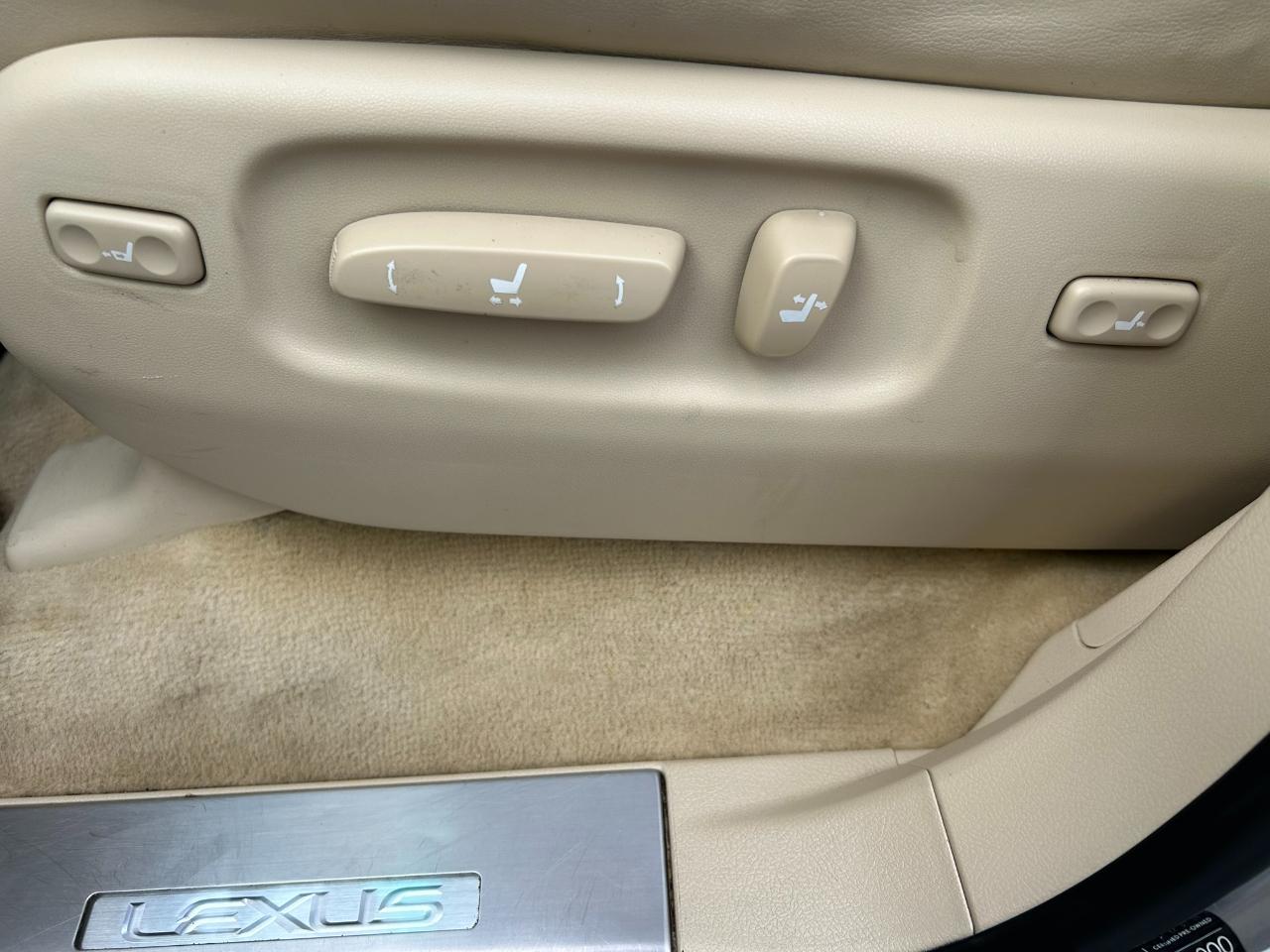 Lexus LX 570 Sport Utility 2013