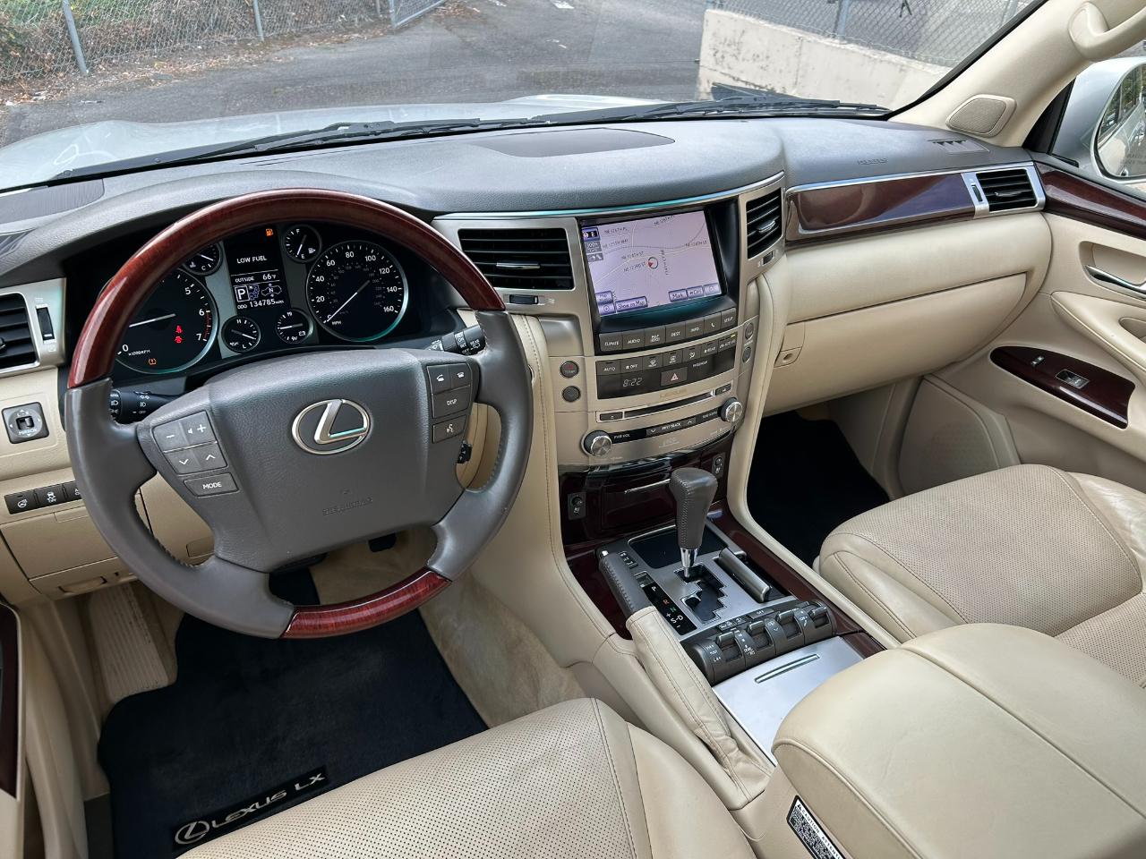 Lexus LX 570 Sport Utility 2013