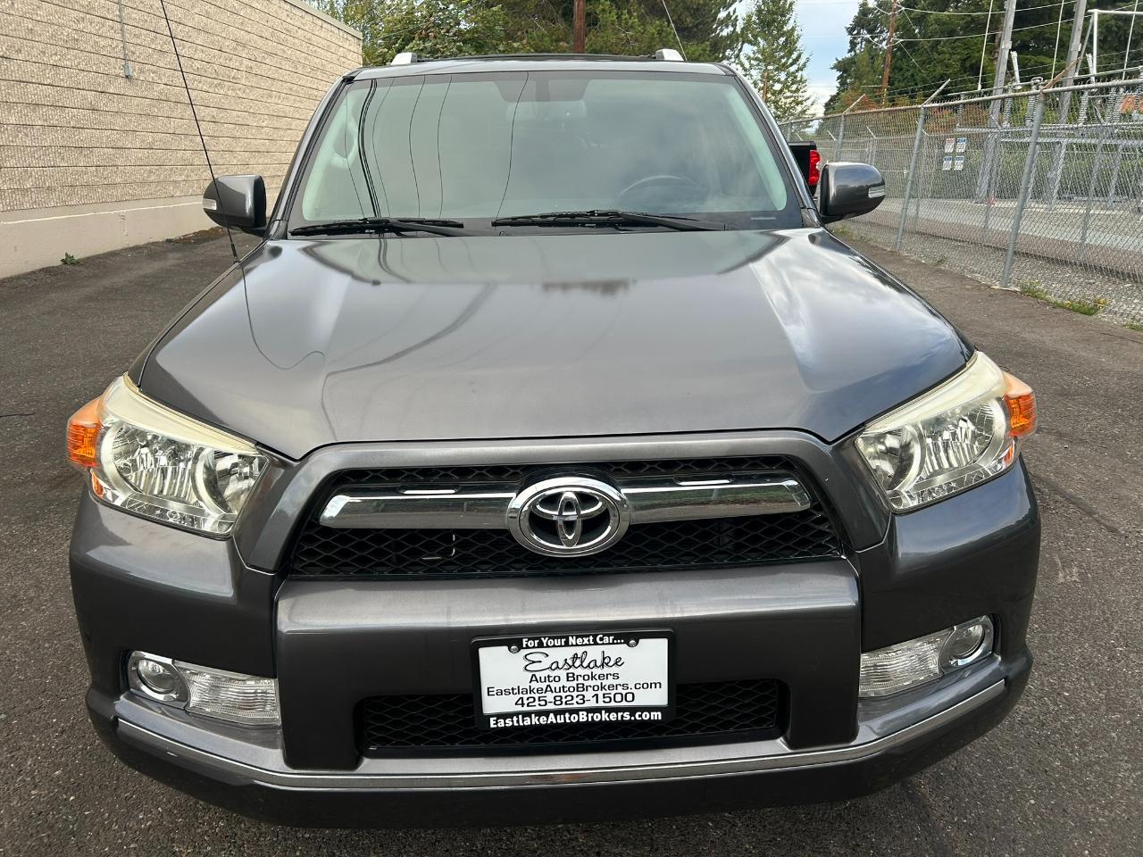 Toyota 4Runner Limited 4WD V6 2013