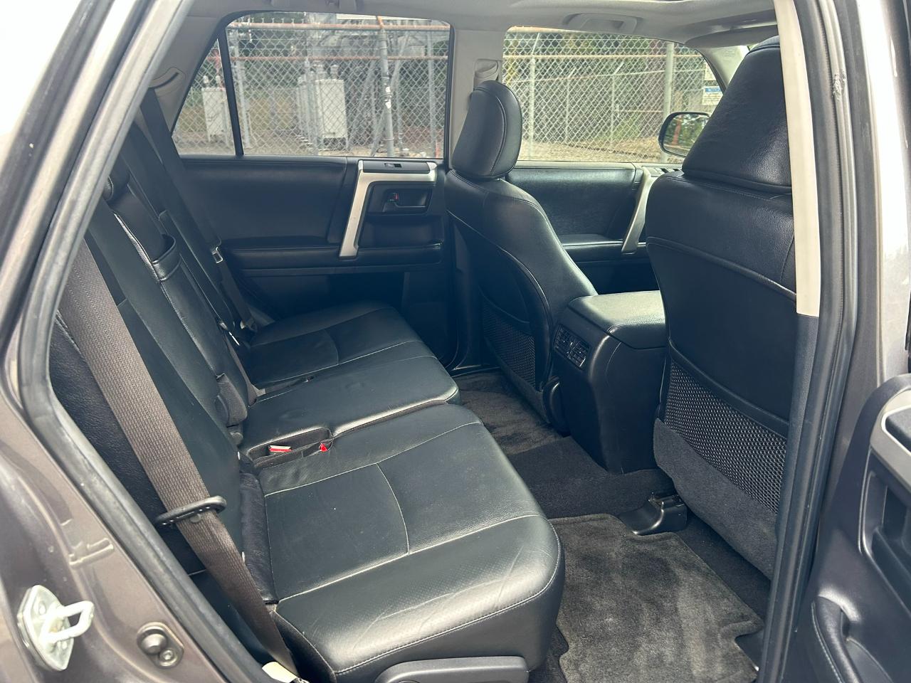 Toyota 4Runner Limited 4WD V6 2013