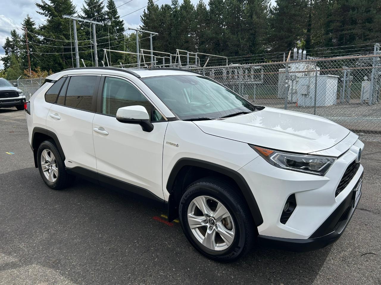 Toyota RAV4 Hybrid XLE 2020