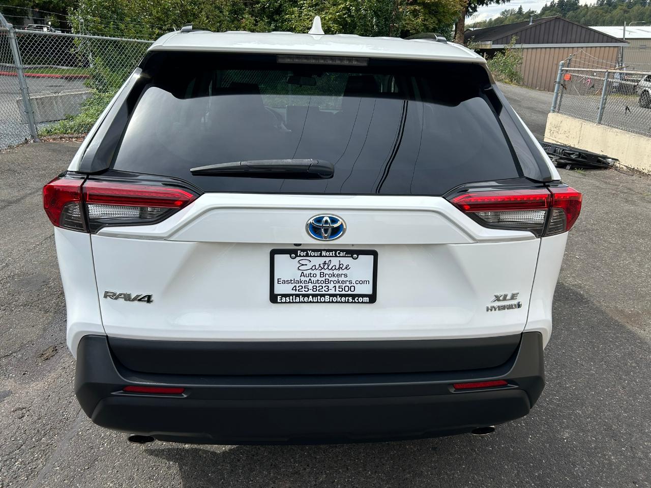 Toyota RAV4 Hybrid XLE 2020