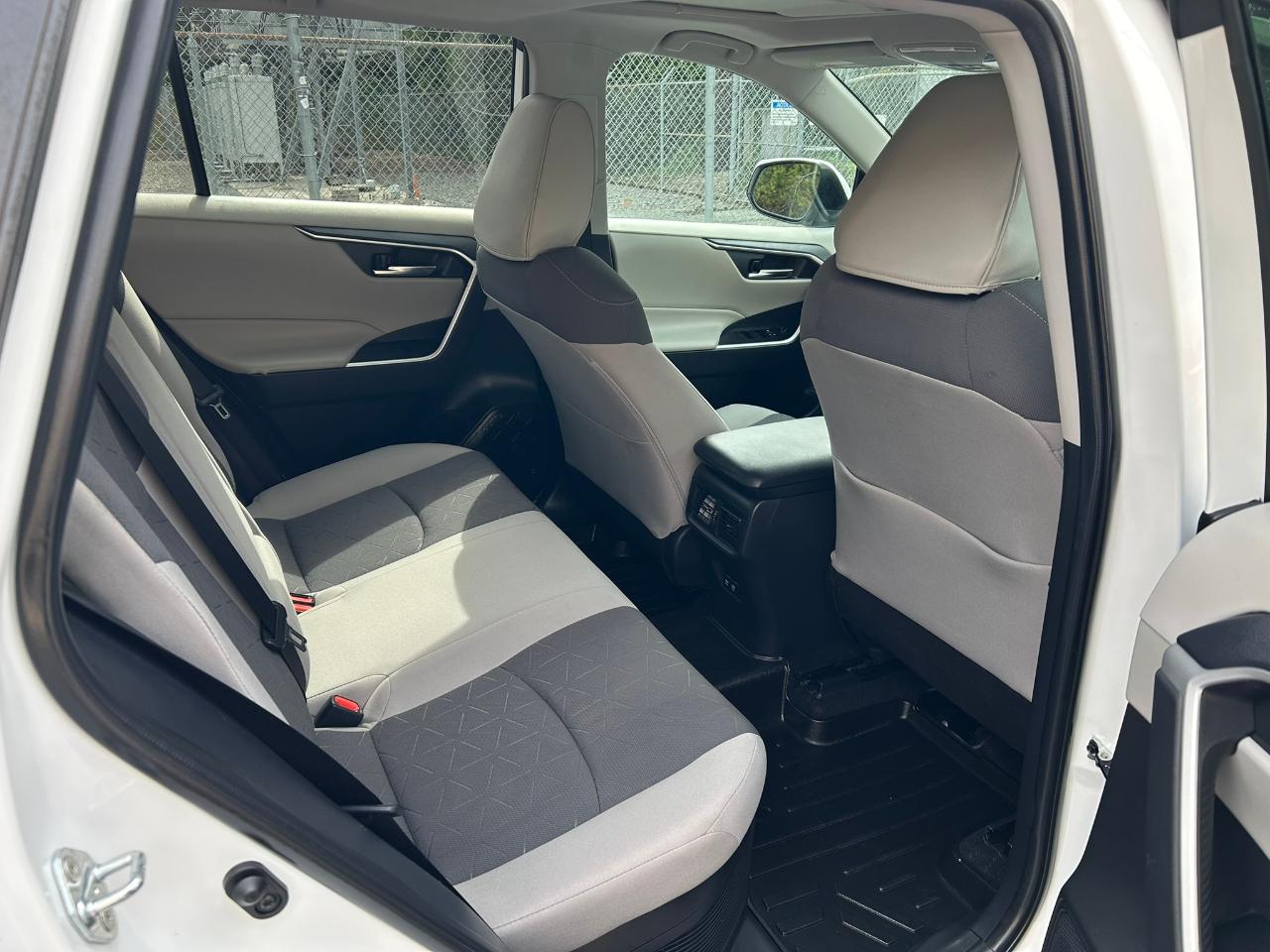 Toyota RAV4 Hybrid XLE 2020