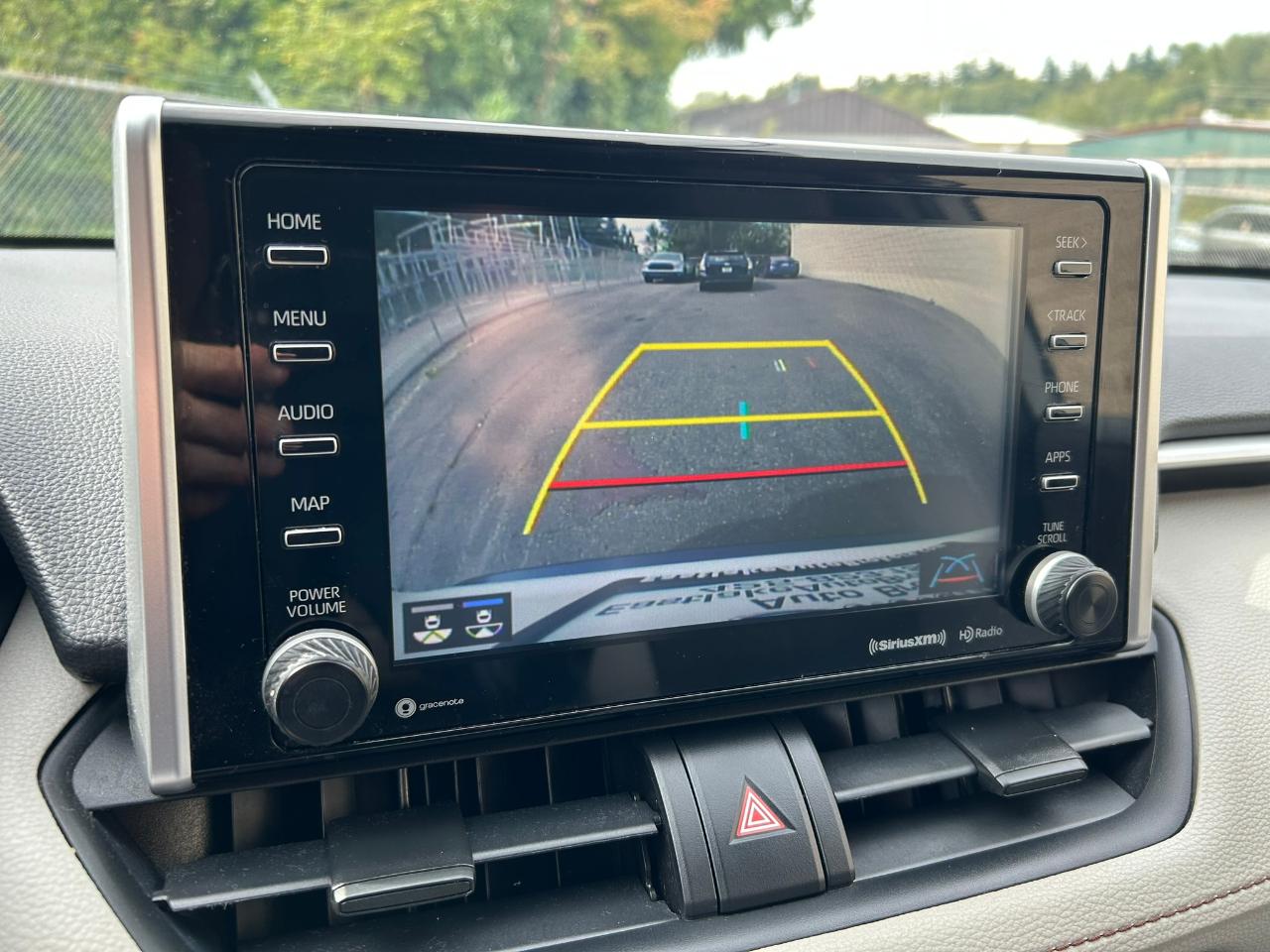 Toyota RAV4 Hybrid XLE 2020