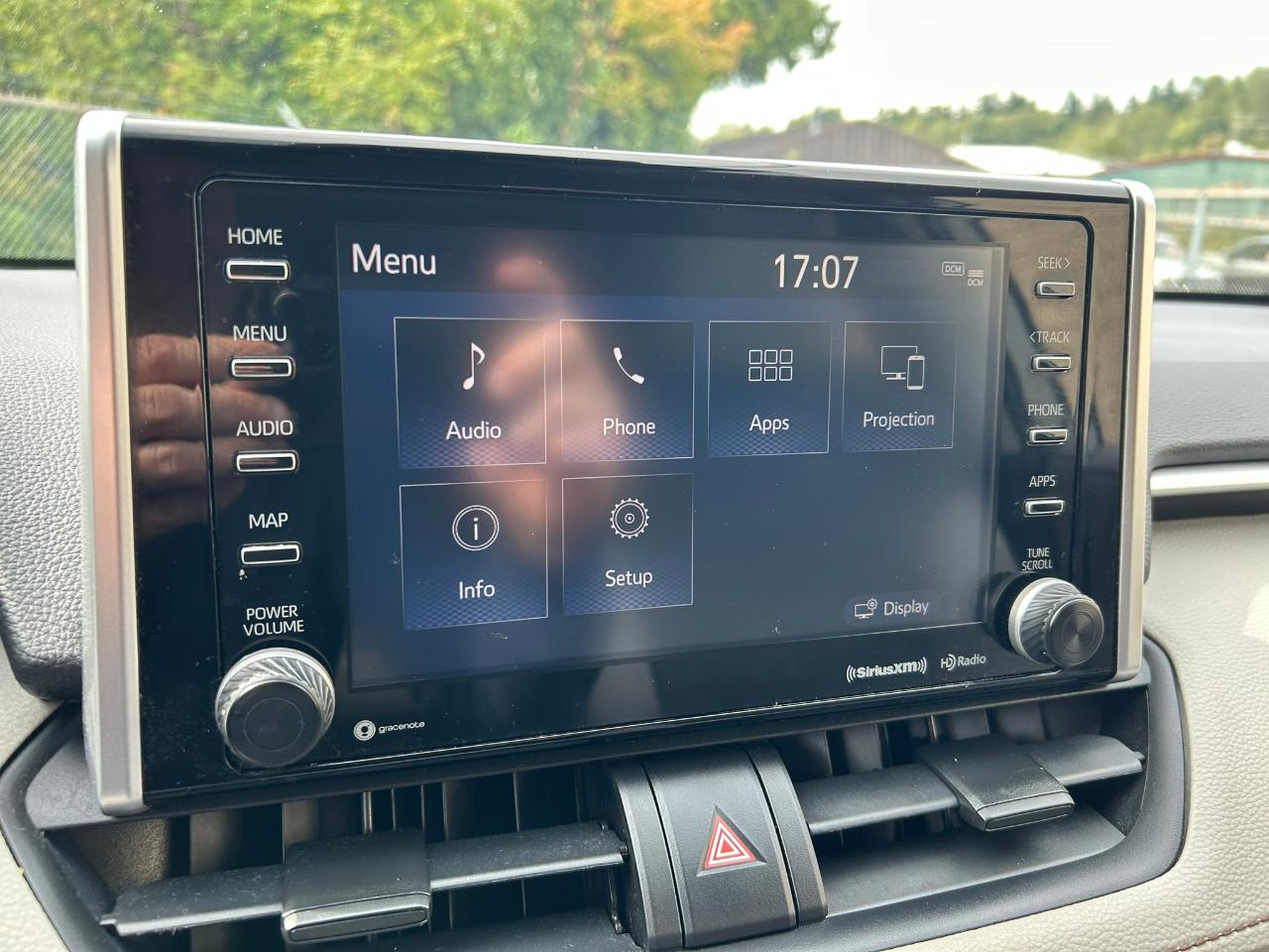 Toyota RAV4 Hybrid XLE 2020