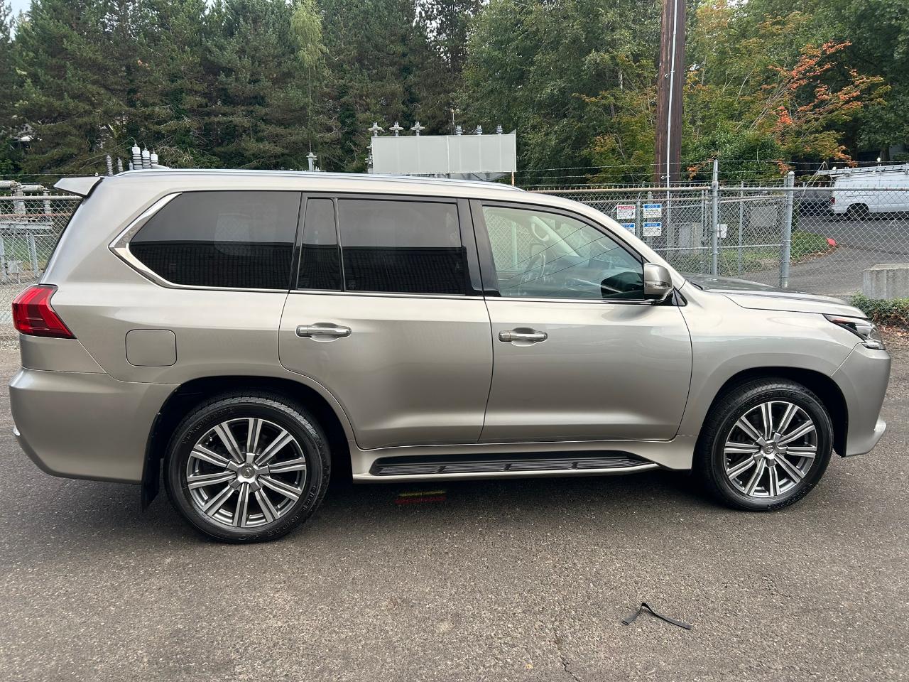 Lexus LX 570 Sport Utility 2016