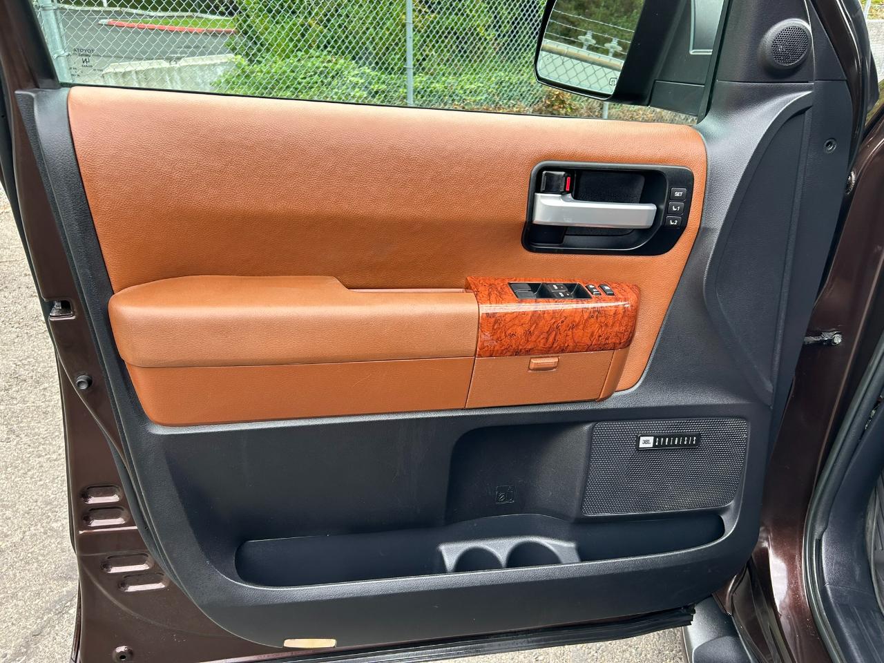 Toyota Sequoia Plantium 4WD 2019