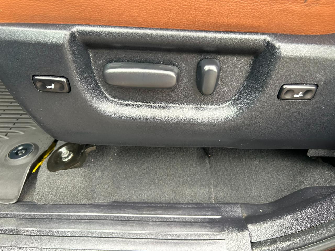 Toyota Sequoia Plantium 4WD 2019