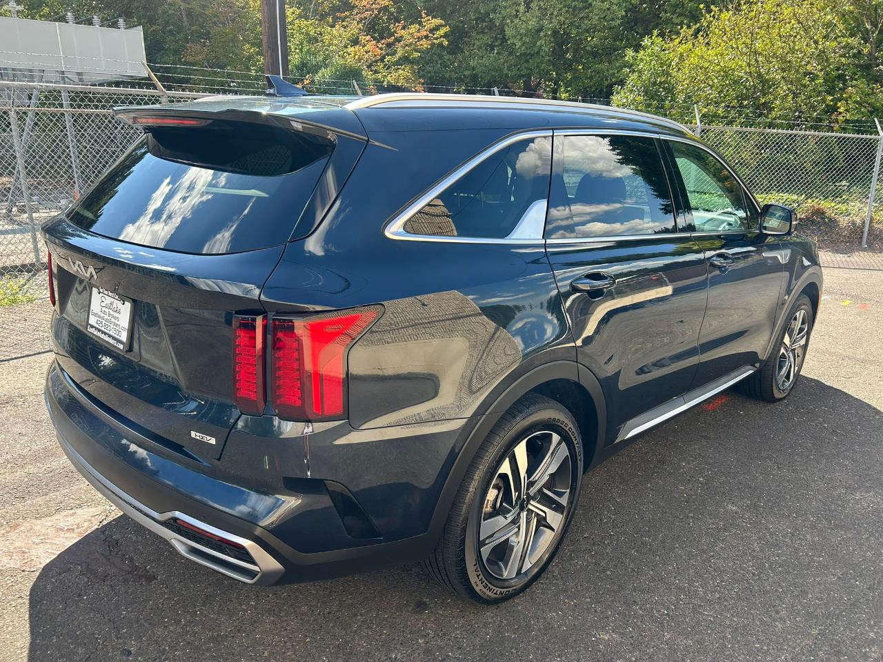 Kia Sorento Hybrid EX AWD 2023