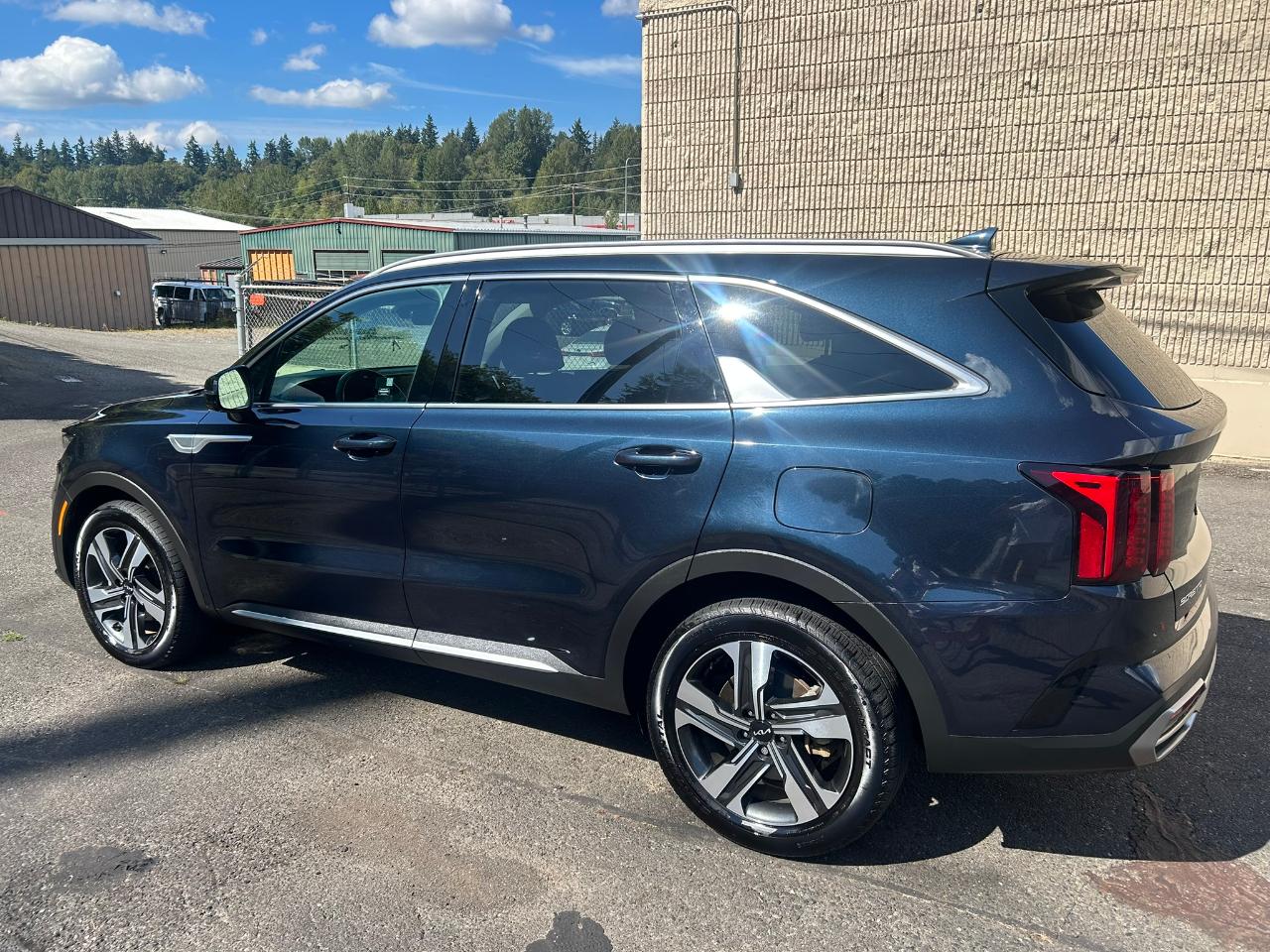 Kia Sorento Hybrid EX AWD 2023