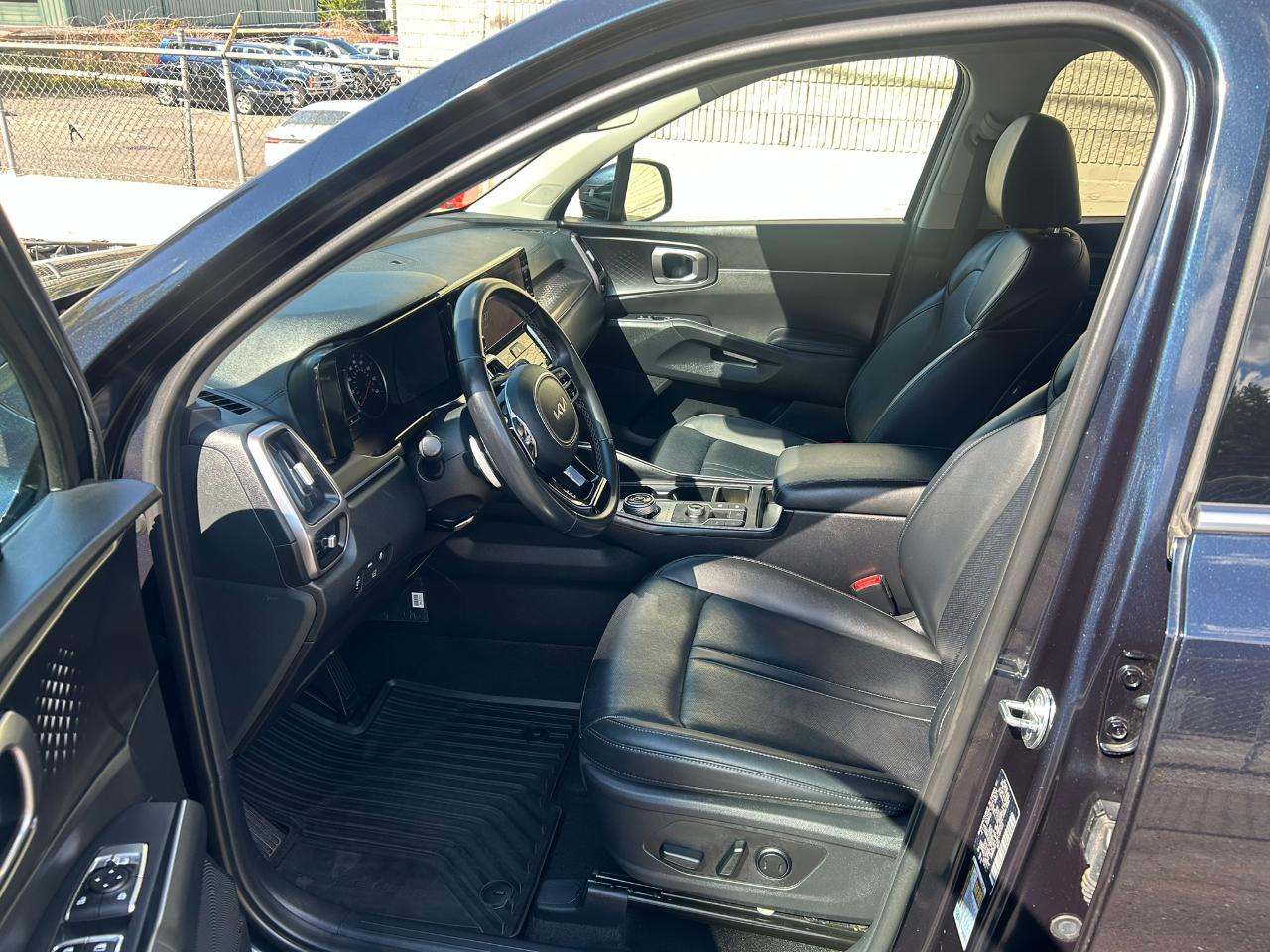 Kia Sorento Hybrid EX AWD 2023