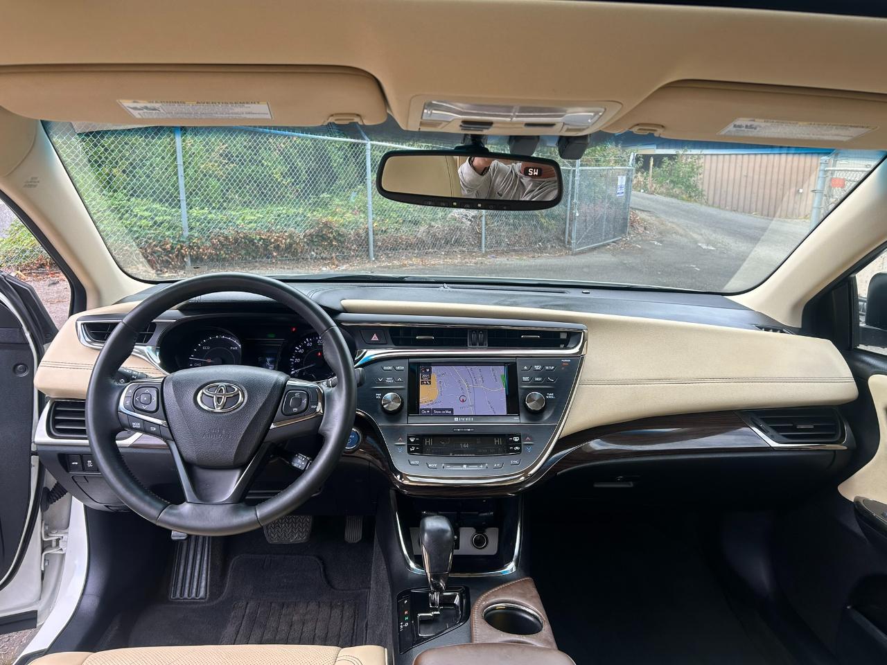 Toyota Avalon Hybrid Limited 2014