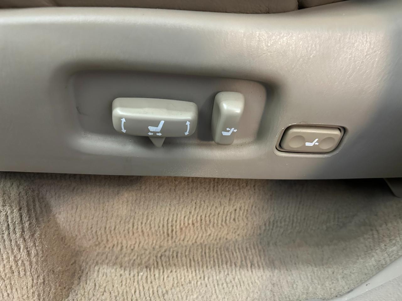 Toyota Land Cruiser 4WD 2006