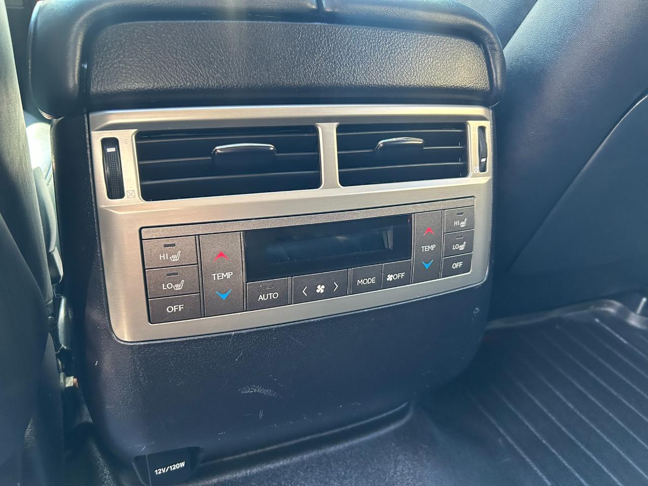 Lexus LX 570 Sport Utility 2013