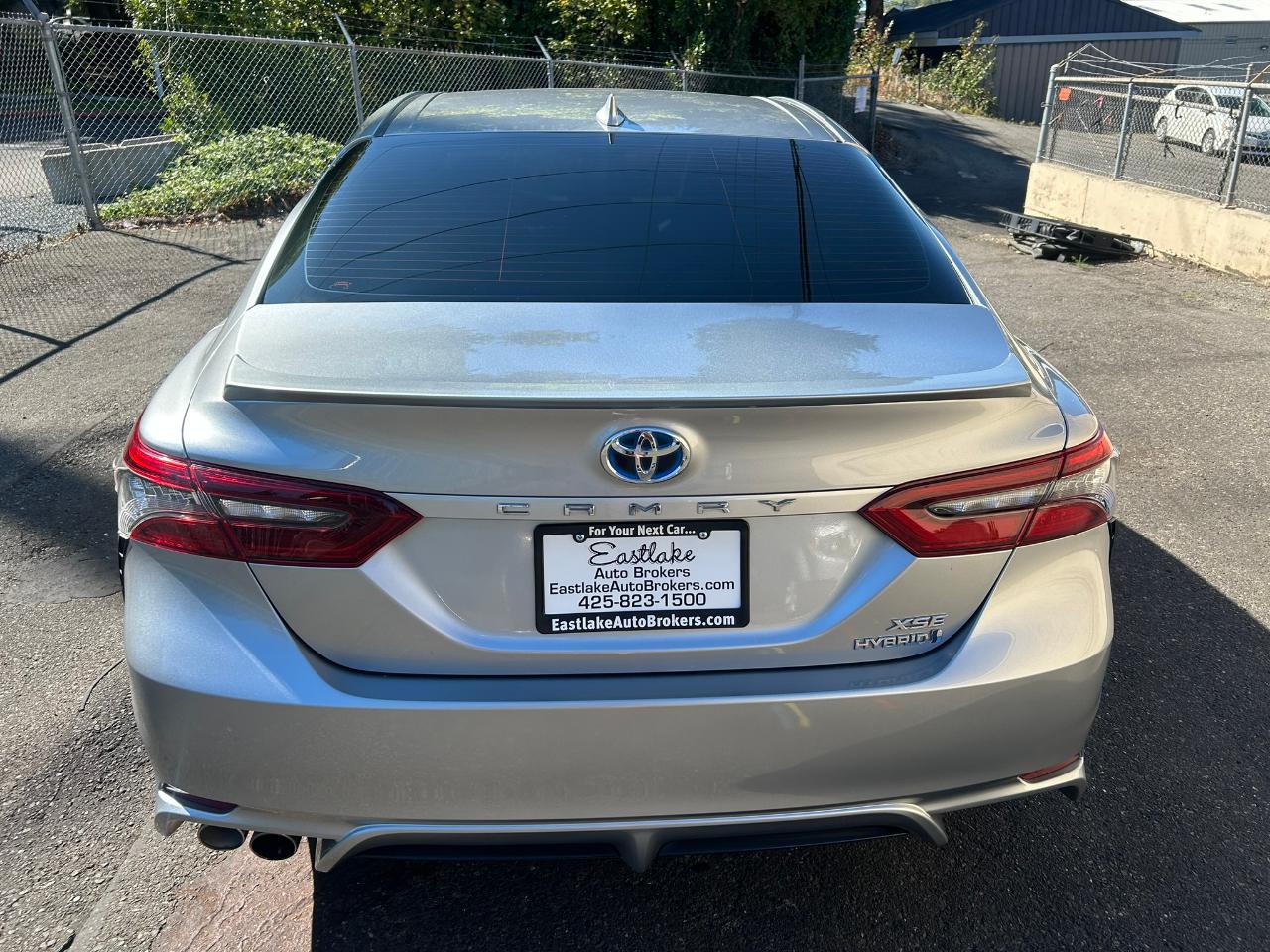 Toyota Camry Hybrid XSE 2022